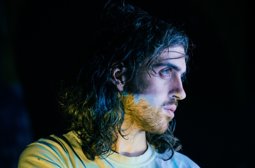Jesse Mac Cormack : les synthés lui vont bien